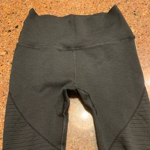 Alphalete Black Revival Leggings